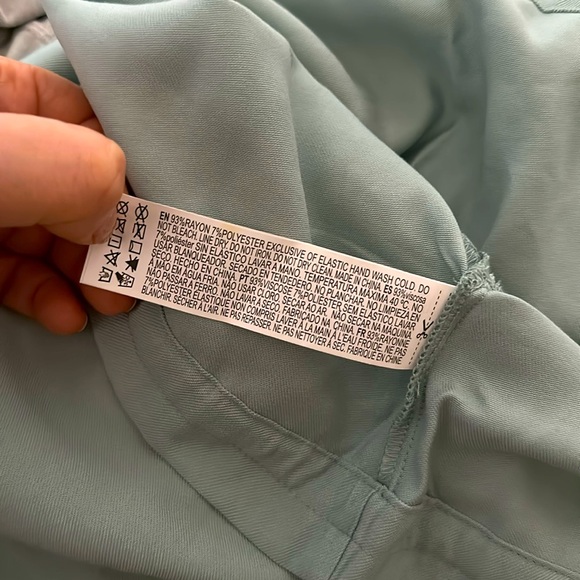 Drawstring Zip-through Cropped Jacket - Picture 9 of 9